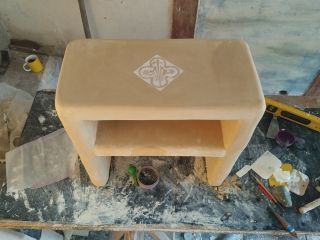 Tadelakt et sgraffito sur meuble